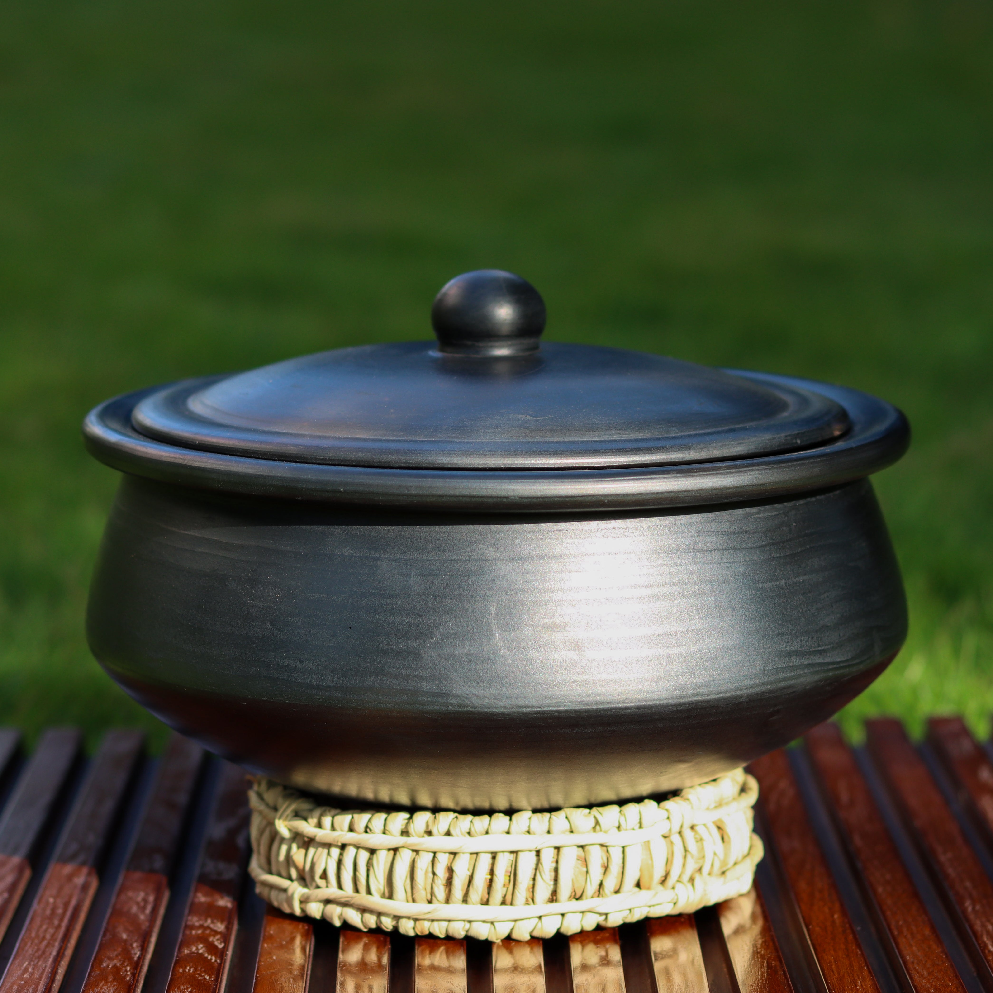 Clay authentic Pot Kadai with Lid for Cooking (Black)