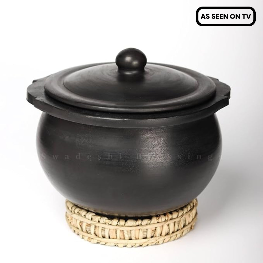 Swadeshi Blessings Unglazed Black Clay Hot Case /Earthen Kadai/Mitti Ke Bartan/Clay Pot for Serving with Lid/Curry, Biryani Pot + Free ASH for Cleaning