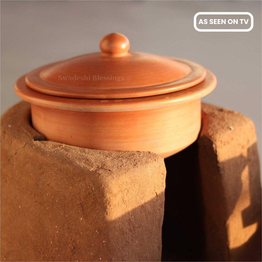 Unglazed Clay Handi/ Handmade Earthen Kadai/ Mitti Bhagona / Clay Pot For Cooking &amp; Serving with Lid, 2.5Liters (With Natural White Firing Shade &amp; Mirror Shine)