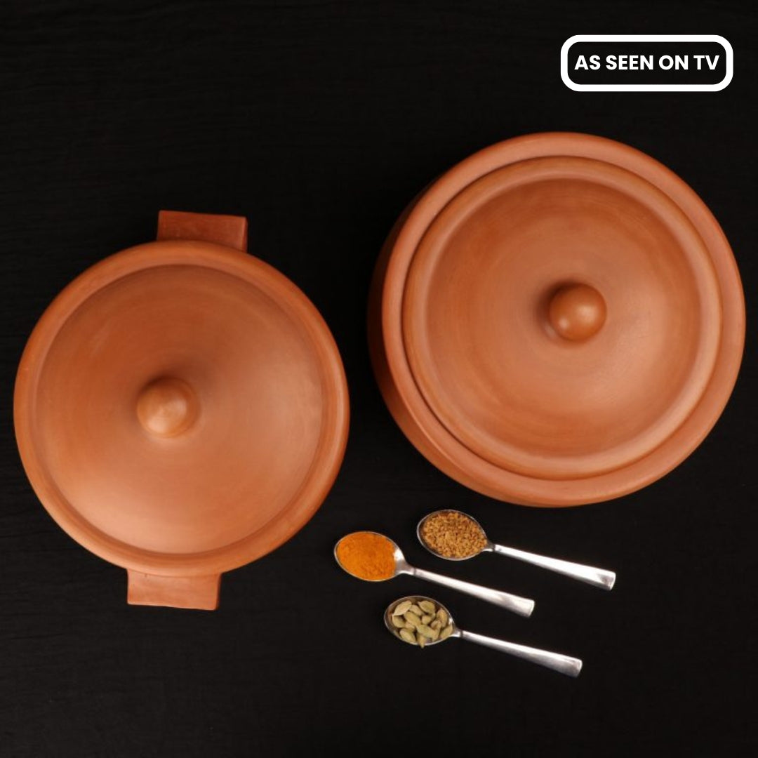 Swadeshi Blessings Exclusive Range Unglazed Clay Handi/Hot Case/Earthen Kadai/Clay Pots Combo For Cooking &amp; Serving With Lid, 2.8Liters Each (With Natural Firing Shade &amp; Mirror Shine)+FREE ASH For Cleaning