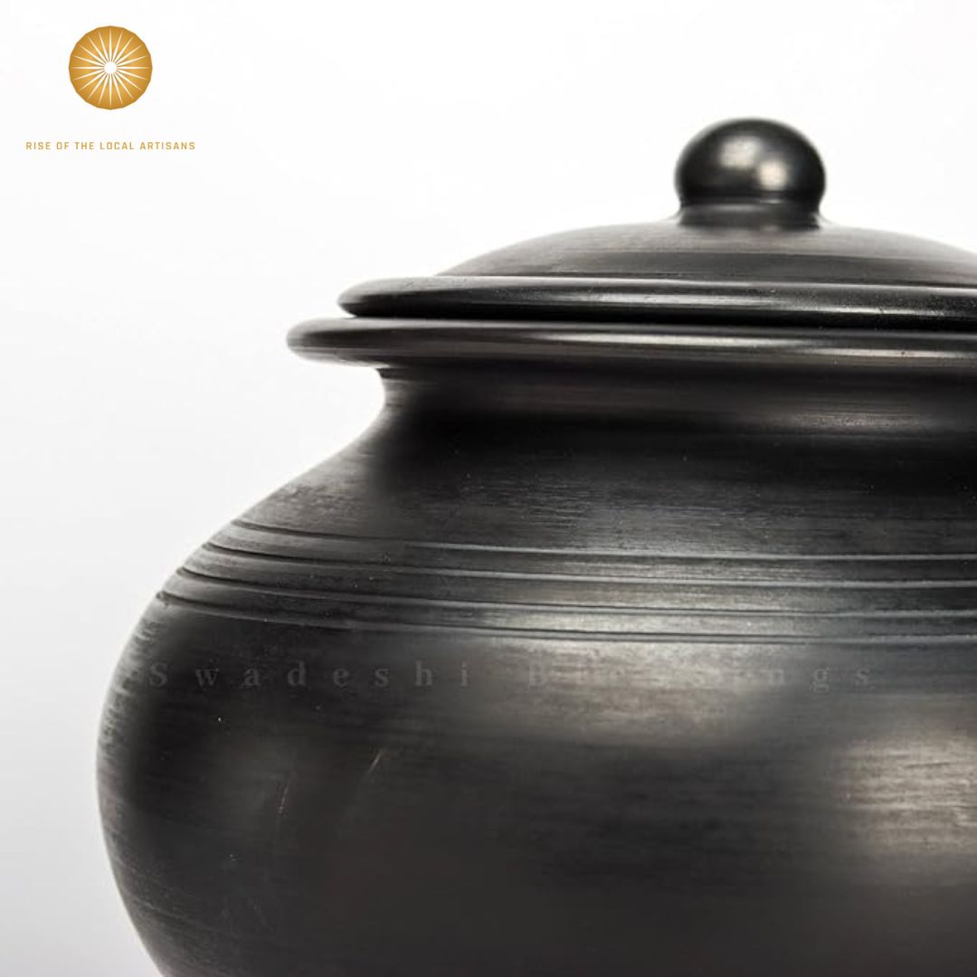 Swadeshi Blessings Unglazed Black Clay Handi/Clay Pot for Cooking &amp; Serving with Lid/Indian Biryani Clay Cookware/Earthenware Large/Earthen Kadai(with Natural Mirror Shine) +Free ASH for Cleaning (4L)