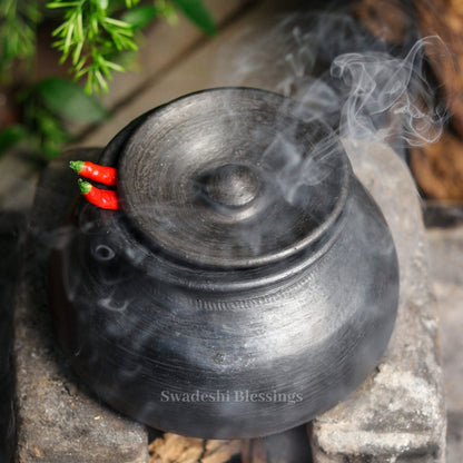 Swadeshi Blessings Exclusive Range Unglazed Clay Handi/Earthen Pot for Cooking with Lid (with Natural Firing Shade &amp; Mirror Shine) + Free ASH for Cleaning