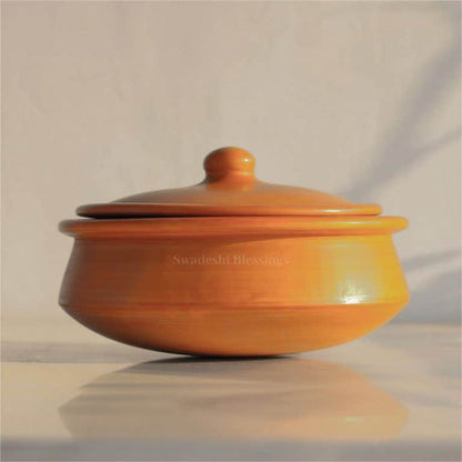 Unglazed Clay Handi/ Handmade Earthen Kadai/ Clay Pot For Cooking &amp; Serving with Lid, 2.8Liters (With Natural White Firing Shade &amp; Mirror Shine) + FREE ASH For Cleaning