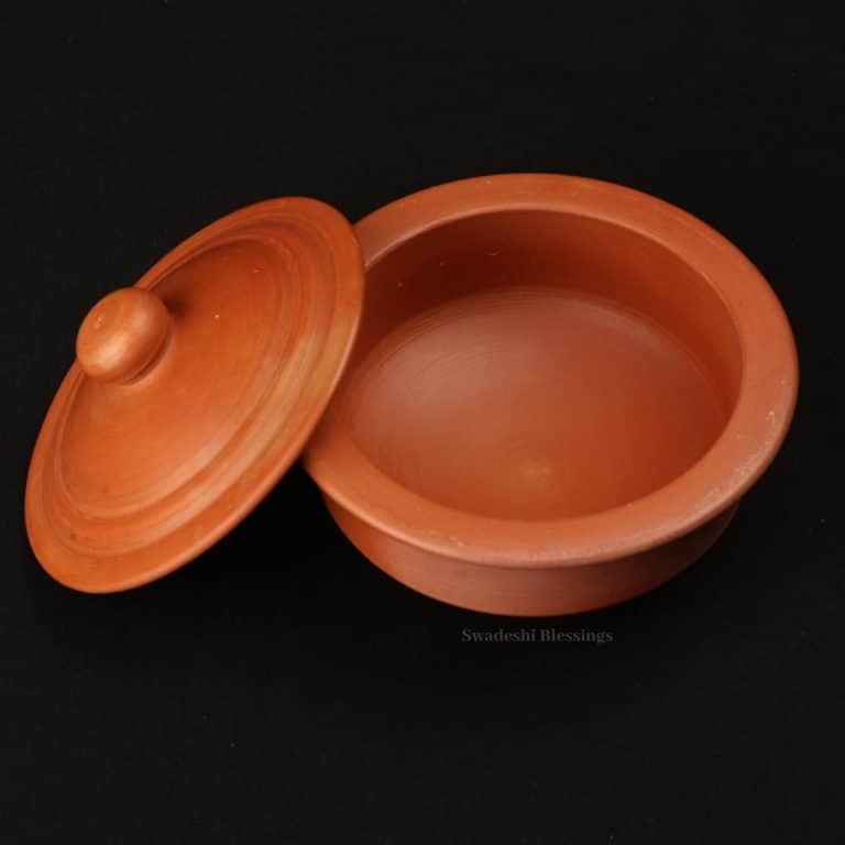 Swadeshi Blessings Exclusive Range Unglazed Clay Dahi Handi/Terracotta Curd Pot/Earthen Handi/Mitti Handi with Lid,1Liter Also for Serving (with Natural White Firing Shade &amp; Mirror Shine)