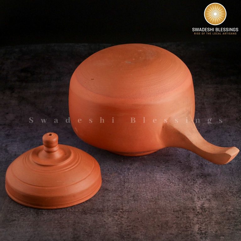 Swadeshi Blessings Exclusive Range HandMade Unglazed Clay Cooker with Lid/ Mitti Ke Bartan (With Mirror Finish) + FREE ASH For Cleaning