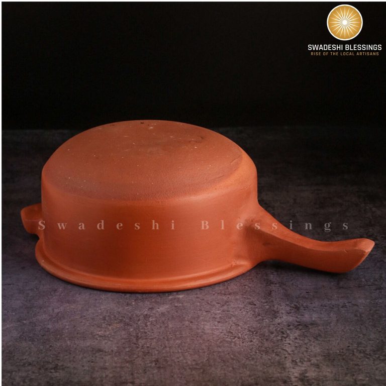 Swadeshi Blessings Exclusive Range HandMade Unglazed Clay Sauce Pan With Lid 1.5L/Earthen Wok/Clay Skillet/Frying Pan(Swadeshi Blessings Exclusive Range)(Curry /Griddle/Spider Fry Pan)